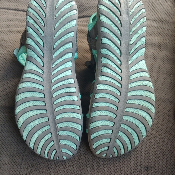 Banff Trail Brand New Sandals 6 ladies/big kid - Picture 3 of 8